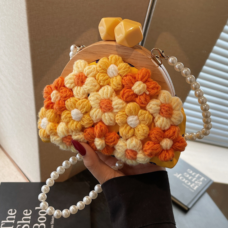 Knitted Flower Crossbody Bag20 - огляд і ціна Women Bags Manufacturer