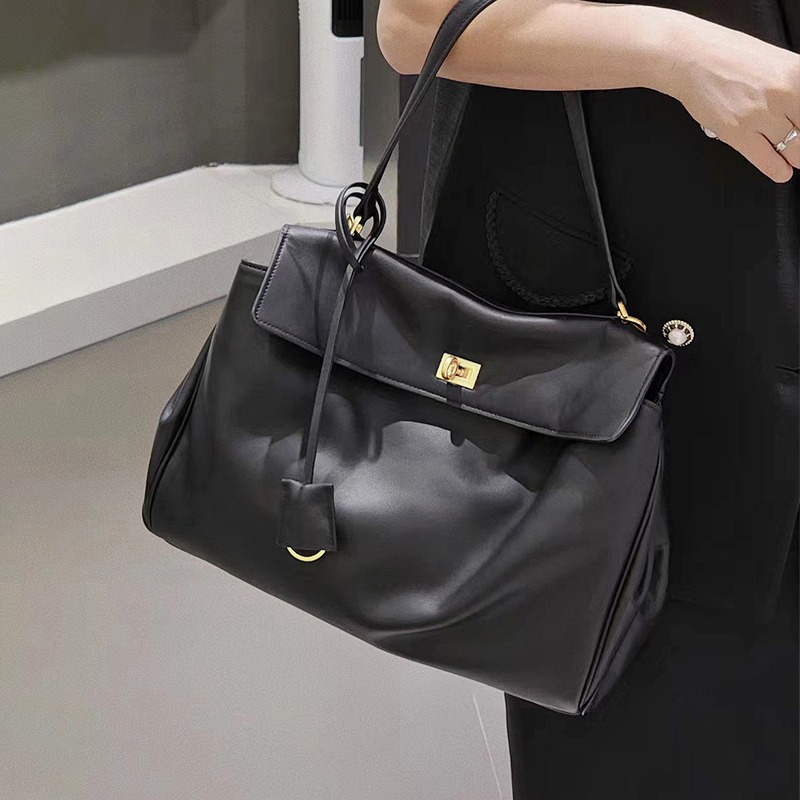 Women's Cow Leather Underarm S - огляд і ціна Women'S Work Bags Designer