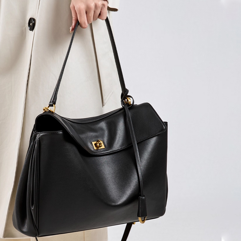 Women's Cow Leather Underarm S - огляд і ціна Women'S Work Bags Designer