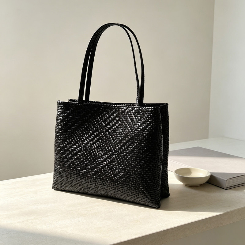 Mendy Genuine Leather Woven Pi - огляд і ціна Women'S Work Bags Designer