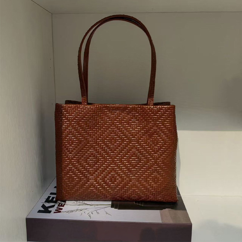 Mendy Genuine Leather Woven Pi - огляд і ціна Women'S Work Bags Designer